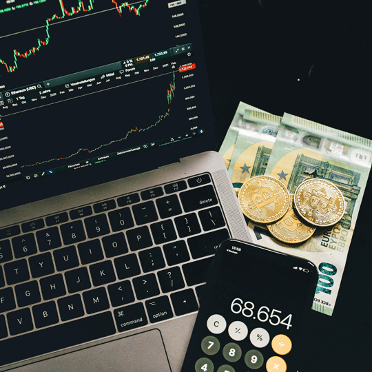 Oxelvian team di esperti di investimenti in criptovalute